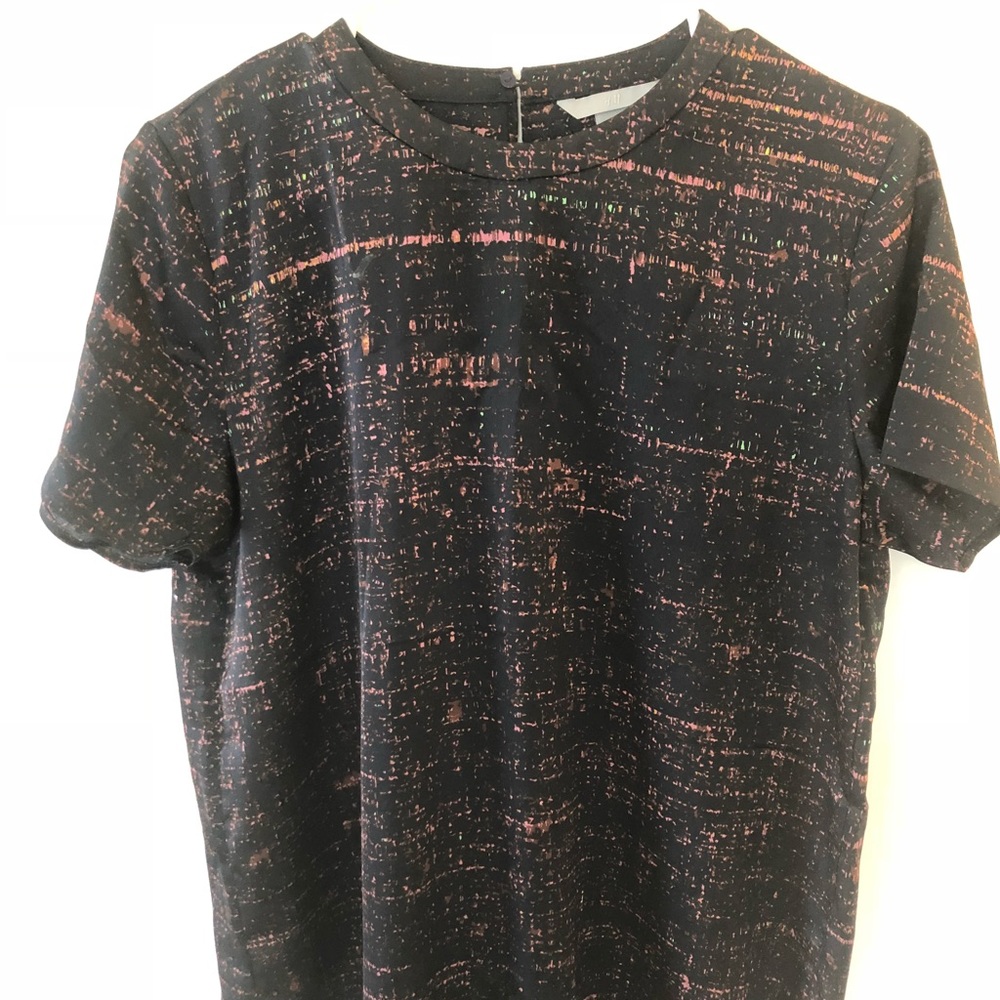 H&M’s short sleeved women’s shirt